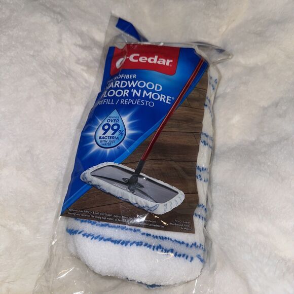 O'Cedar Hardwood Floor 'N More Dry Damp All-Surface Mop Pads Refill New - Picture 1 of 3